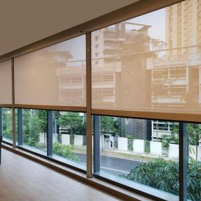 Exterior Zipper Track Motorized Guided Blinds with Sunscreen Fabric