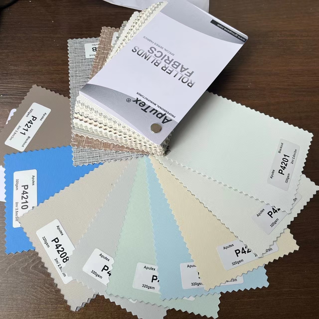 Why The Double Side Same Color Full Blackout Fabrics So Popular?