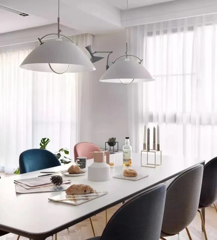 What kind of curtains are good choices for living room1