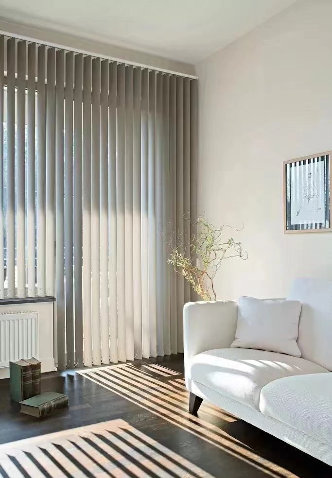 What kind of curtains are good choices for living room11