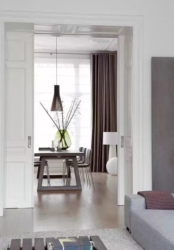 What kind of curtains are good choices for living room14