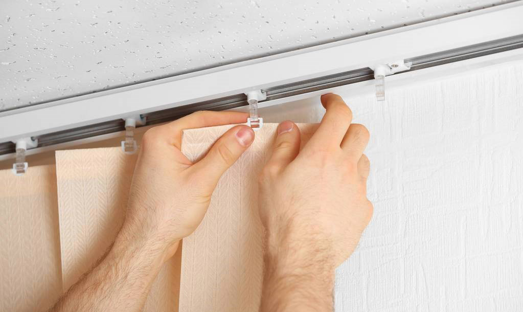 How to install vertical blinds at home?